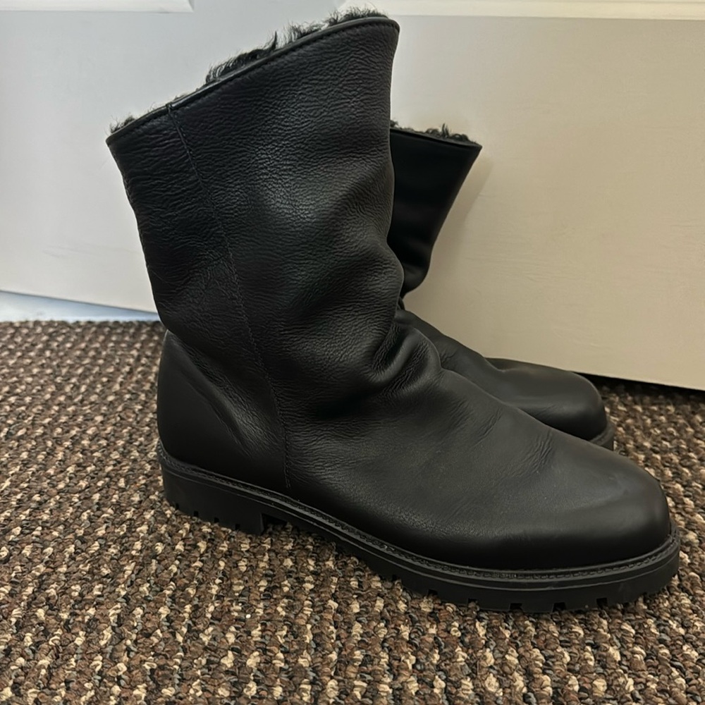 La Canadienne Leather Boots with fur lining